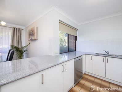 5/42 Hale Road, Forrestfield WA 6058