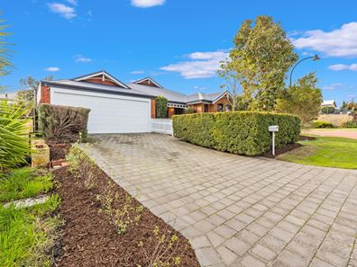 15 Salishan Street, Clarkson WA 6030