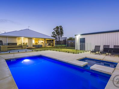72 Dampier Drive, Golden Bay WA 6174