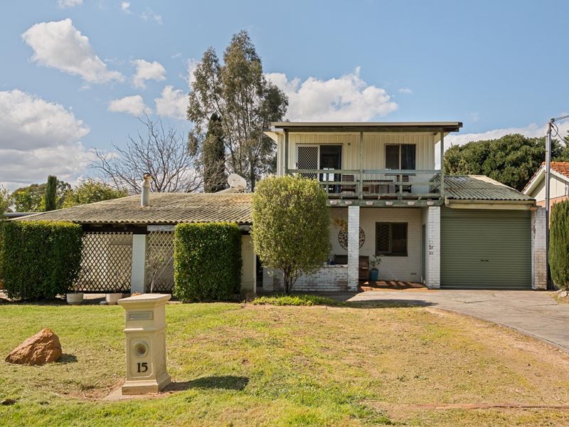 15 Waltham Road, Armadale WA 6112