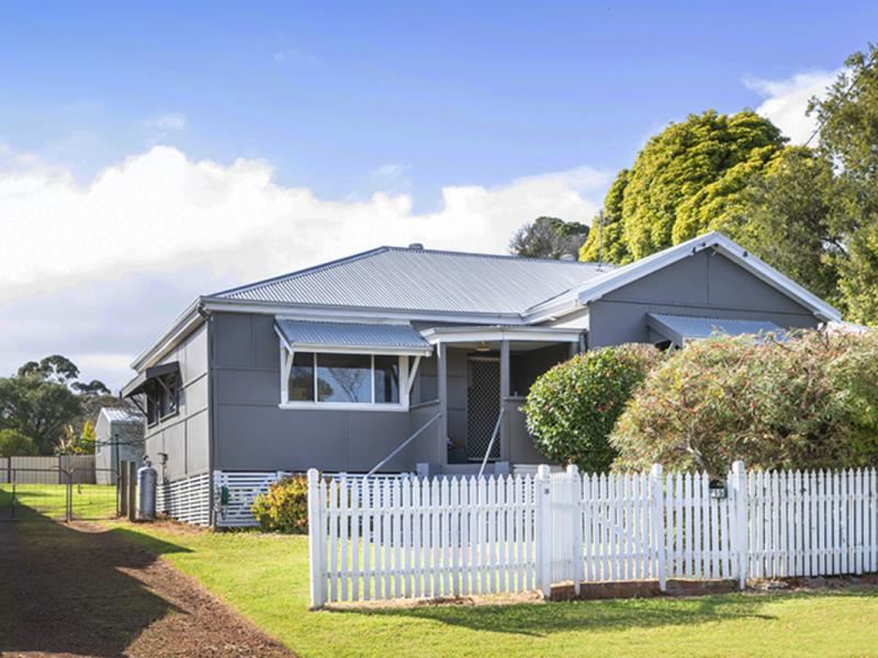 15 Le Souef Street, Margaret River