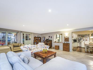 93 Golding Street, Dianella WA 6059