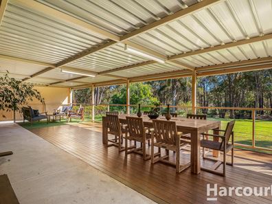 9 Stevens Road, Bedfordale WA 6112