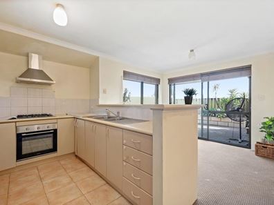5/205-207 Sevenoaks Street, Cannington WA 6107