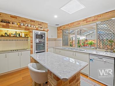 18 Ardross Crescent, Collingwood Park WA 6330