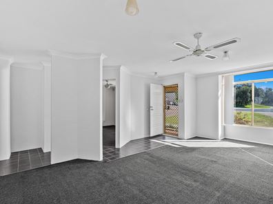 10 Olympus Rise, Greenfields WA 6210