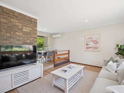 12 Carnwrath Way, Duncraig WA 6023