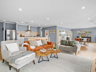 79 Bradley Street, Lakelands WA 6180