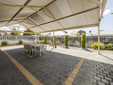15 Wanarra Close, Ellenbrook WA 6069
