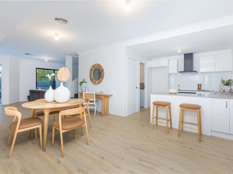 8/2 Pearson Drive, Success