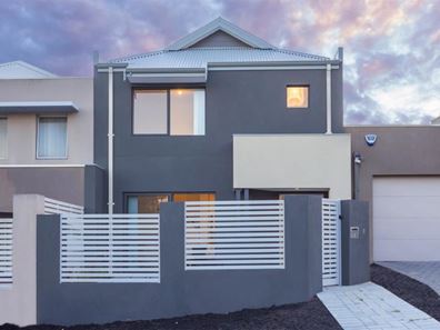 8/2 Pearson Drive, Success WA 6164