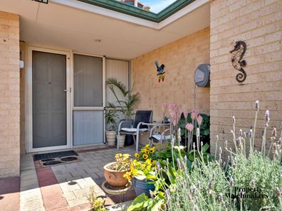 18/15 Spring  Avenue, Midland WA 6056