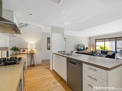 15 ARCADIA CRESCENT, Bateman WA 6150
