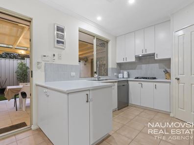 2/4 Townshend Avenue, Balcatta WA 6021