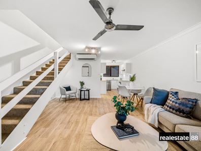 9/10 Oxford Street, Maylands WA 6051