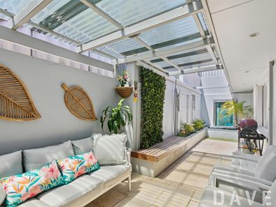 4/6 Ozone Parade, Trigg WA 6029