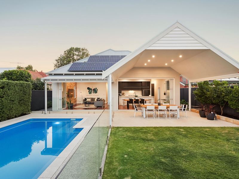10 Harcourt Street, Inglewood WA 6052