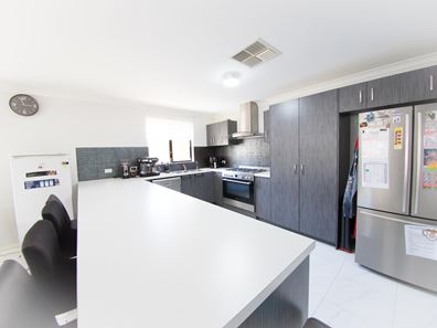 47 Paddington Drive, Hannans WA 6430