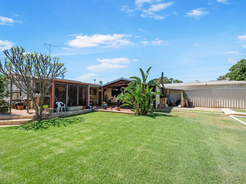 3 Victoria Road, Mingenew WA 6522