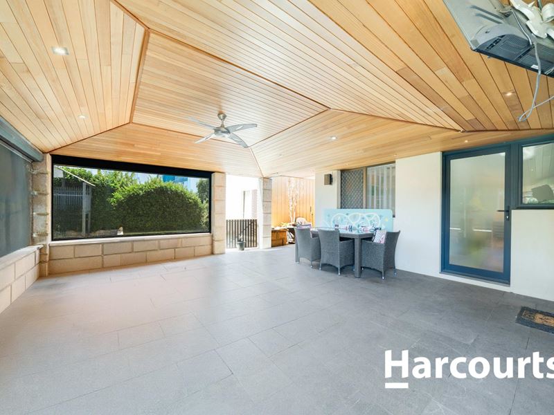 251 Trappers Drive, Woodvale WA 6026