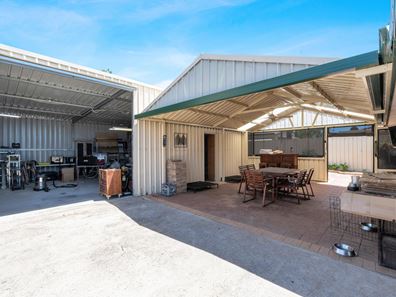 1 Redfin Close, Warnbro WA 6169
