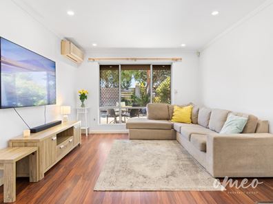 8B Sussex Street, Spearwood WA 6163