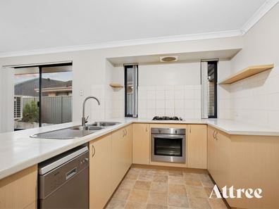 4 Gilman Court, Piara Waters WA 6112