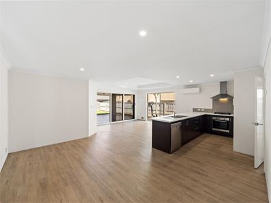 6 Hudsbeth Way, Margaret River WA 6285