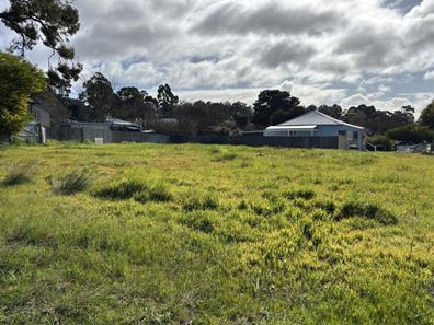 19 Moore Street, Collie WA 6225