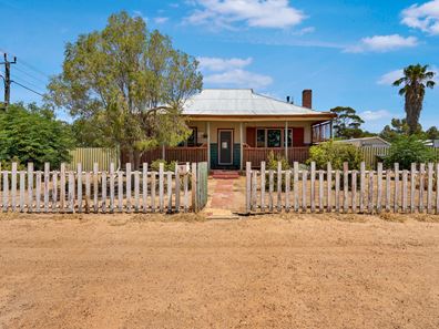 7 - 9 Mitchell St, Kellerberrin WA 6410