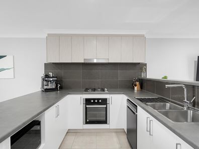 21 Plunkett Turn, Canning Vale WA 6155