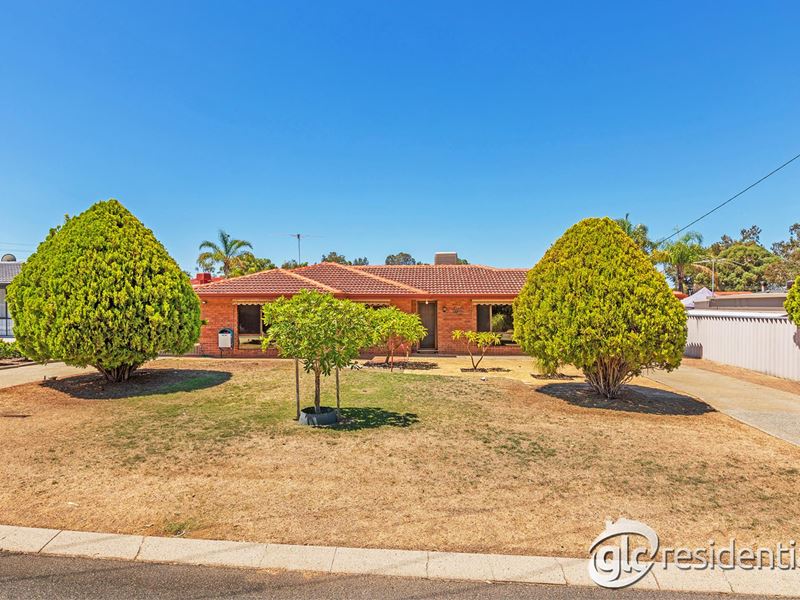 4 Lacebark Close, South Lake