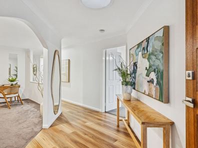8 Craignish Loop, Kinross WA 6028