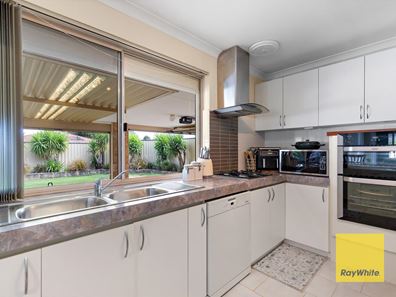 6 Fantail Way, Huntingdale WA 6110