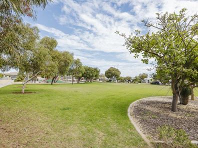 45 Mebbin Grove, Yanchep WA 6035
