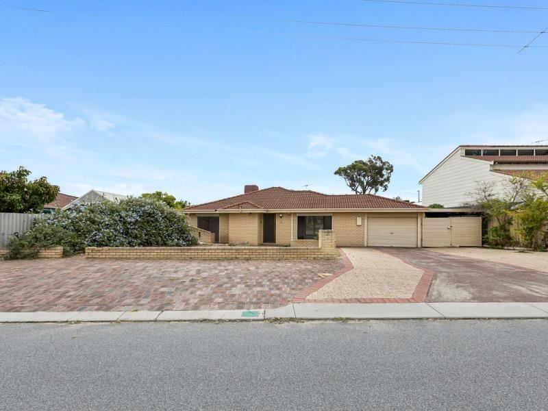 3 Logan Court, Padbury WA 6025