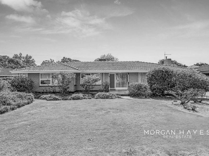 2 Errinbee Street, Riverton WA 6148