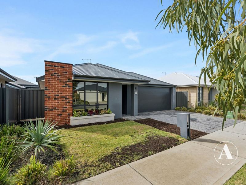 8 Swindale Avenue, Hilbert