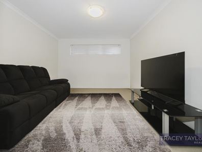 24 Hollyford Parade, Butler WA 6036