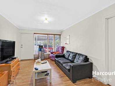 1 Mirrabooka Avenue, Girrawheen WA 6064