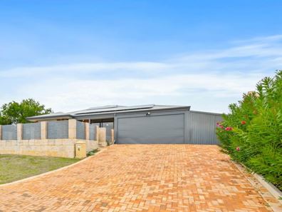 4 Cleland Close, Clarkson WA 6030