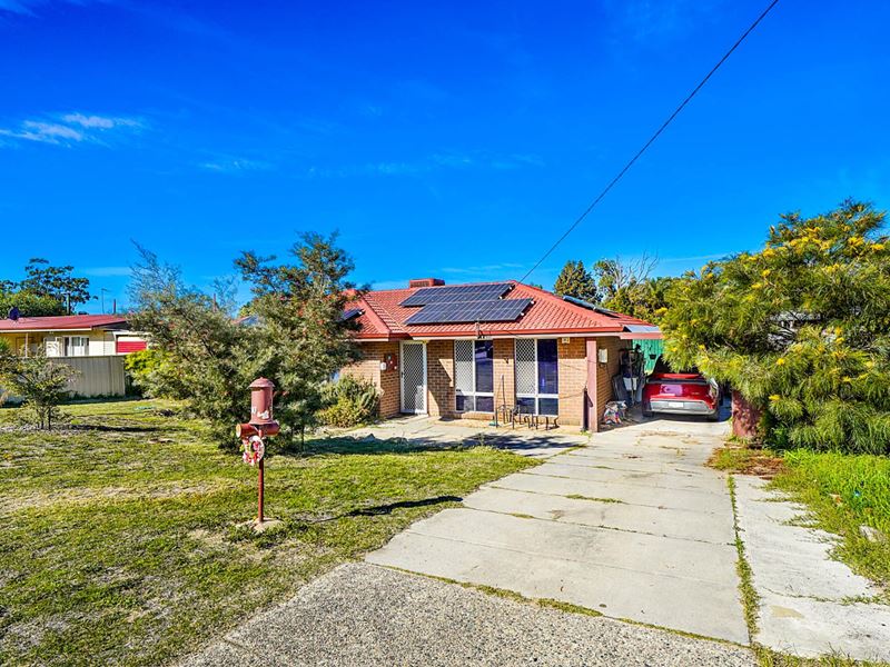 10 Golders Way, Girrawheen