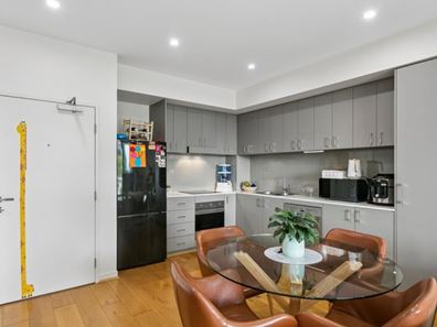 311/2 Rutland Avenue, Lathlain WA 6100