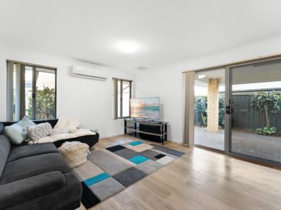 2/44 Range View Road, High Wycombe WA 6057