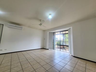 37 Clarke St, East Cannington WA 6107