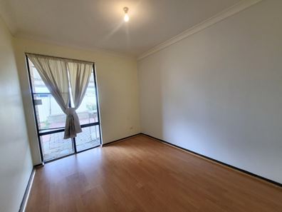 37 Clarke St, East Cannington WA 6107