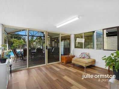 10 Tonrita Place, Wanneroo WA 6065