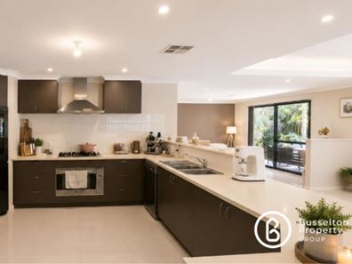 34 Santons Approach, Yalyalup WA 6280
