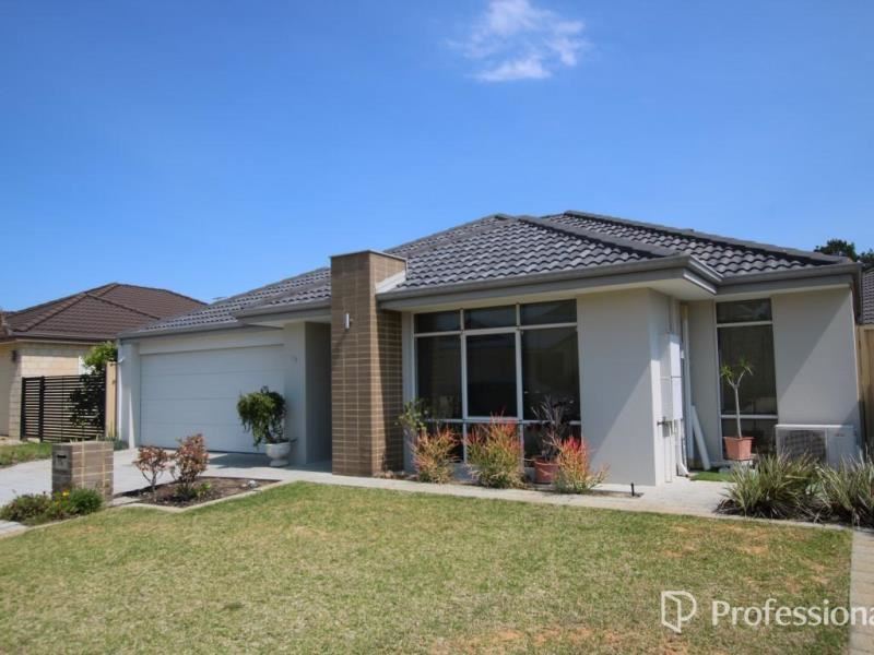 17b Claridge Circle, Thornlie