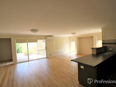 17b Claridge Circle, Thornlie WA 6108